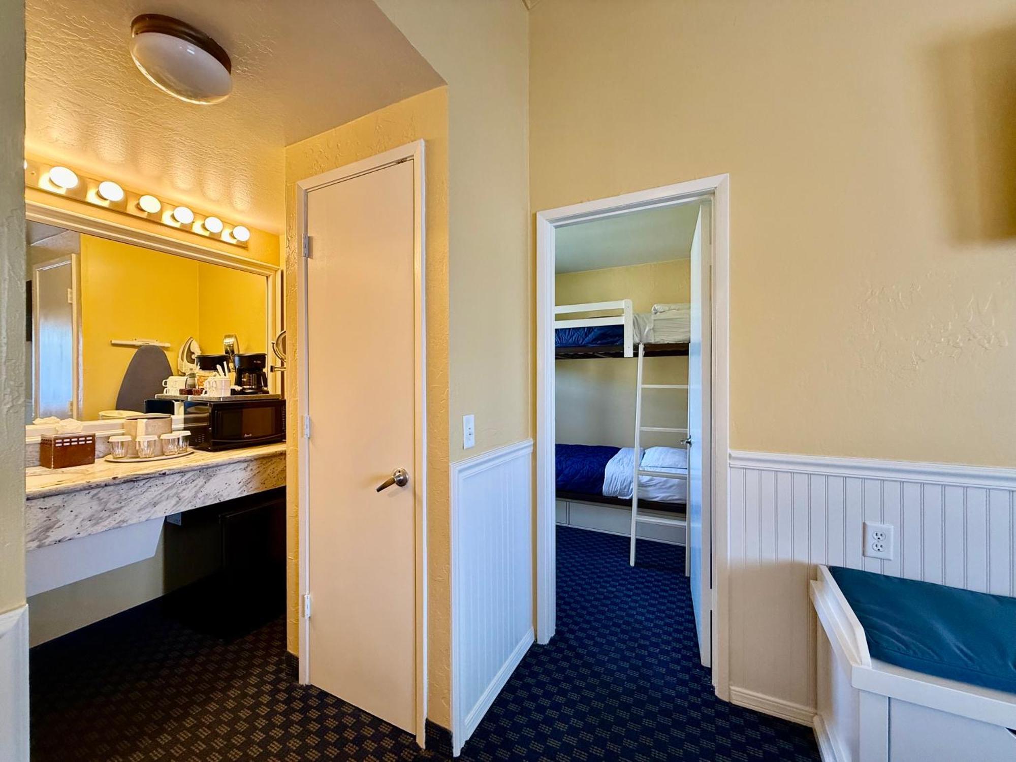 Monterey Bay Lodge Εξωτερικό φωτογραφία